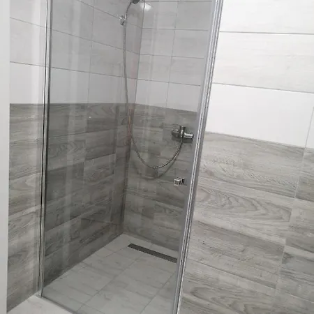 U Eugenii Rum i privatbostad Licheń