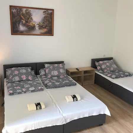 U Eugenii Rum i privatbostad Licheń