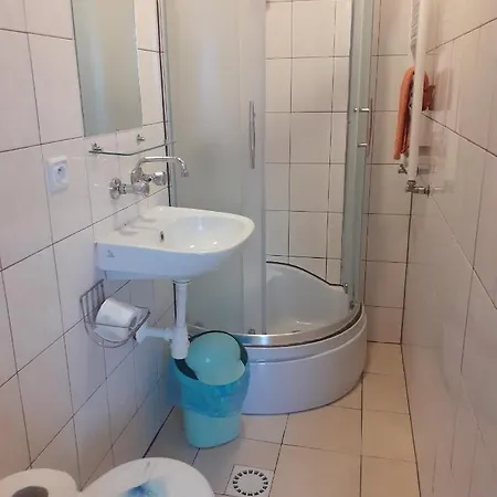 U Eugenii Rum i privatbostad Licheń